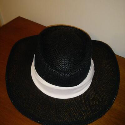 https://ctbids.com/#!/description/share/682360 Imperial Headwear Black Sunhat. “Just a mile above the rest of ‘em.” Imperial Headwear...