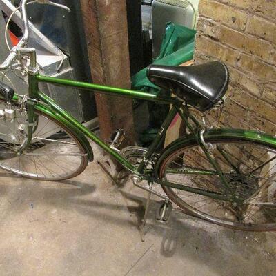 Vintage Schwinn Suburban bike