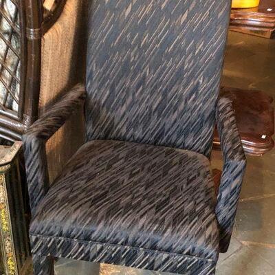 https://www.ebay.com/itm/114575684041	FL1039: Retro Cloth Covered Chair Estate Sale Pickup	 $25.00 	 OBO 
