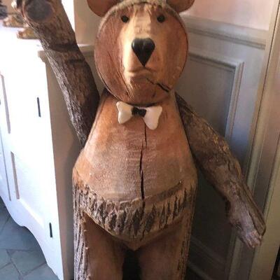 https://www.ebay.com/itm/114576063079	FL1025 Wood Craft Bear Sculptures: Cut Chainsaw Estate Sale Pickup 3' + Tall	 $799.99 
