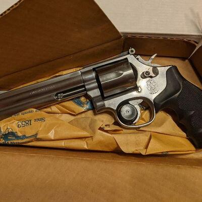 S&W 357 Magnum Model 686, $750