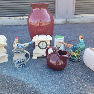 https://ctbids.com/#!/description/share/687777 These fun display items can be perfect together or apart. Pitchers can be used for flower...