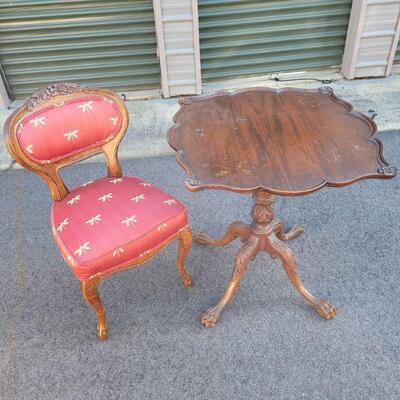 https://ctbids.com/#!/description/share/687794 Mahogany Clawfoot Table and Chair. This set is a beautifully vintage. The details are...