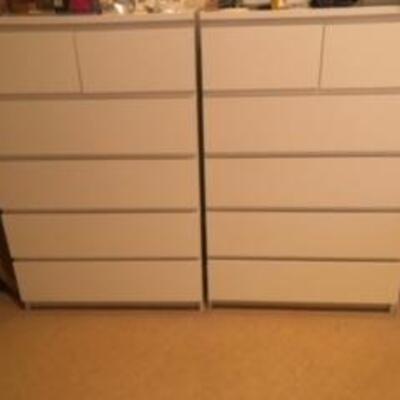 2 Ikea Malm dressers