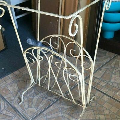 https://www.ebay.com/itm/114561578266	FL0005 Mid Century Modern METAL WIRE TABLE STAND NO TOP Pickup Only	 $45.00 	OBO
