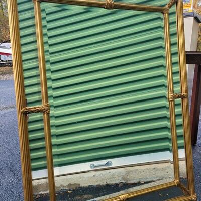 https://ctbids.com/#!/description/share/694342 Beautiful Carvers’ Guild beveled mirror with antique gold frame.

This is large heavy...