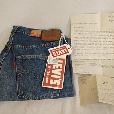 1079	PAIR OF JEANS FROM LEVI'S VINTAGE CLOTHING LINE *1947* 501 REPRPDUCTION SIZE W 31 X L 34. NEW W/ ORIGINAL TAGS & PAPER WORK 
