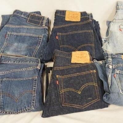 1147	LOT OF SIX PAIRS OF VINTAGE LEVI'S JEANS ALL HAVE RED TAB & BIG E
