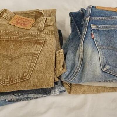 1013	LOT OF EIGHT PAIRS OF VINTAGE LEVI STRAUSS & COMPANY MEN'S JEANS, THREE ARE 501, FOUR ARE 505 & ONE IS 550, VARYING DEGREE OF WEAR
