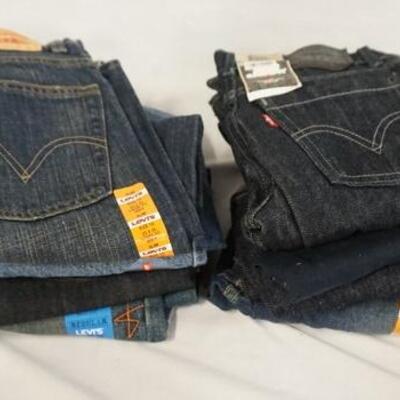 1133	LOT OF EIGHT PAIRS OF LEVI STRAUSS & COMPANY JEANS. NEW W/ TAGS. ALL ARE SIZE 10 
