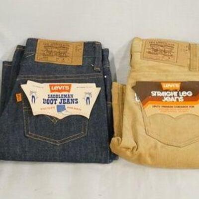 1084	LOT OF FOUR PAIRS OF VINTAGE YOUTH SIZED LEVI STRAUSS & COMPANY JEANS INCLUDING WHITE & ORANGE TAB. SIZES; 9, 10, 11 & 14 
