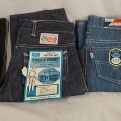 1070	LOT OF FOUR PAIRS OF VINTAGE YOUTH SIZED JEANS W/ TAGS. INCLUDING *HOPALONG CASSIDY* BY BLUE BELL SANFORIZED BLACK DEMIN JEANS SIZE...