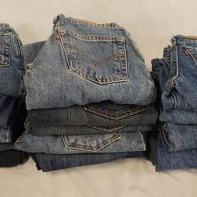 1119	LOT OF 16 PAIRS OF LEVI STRAUSS & COMPANY JEANS. ALL ARE SIZE 8. VARYING DEGREES OF WEAR

