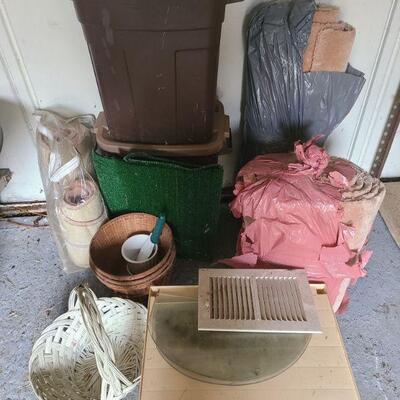 https://ctbids.com/#!/description/share/697729 Astroturf, glass pieces, baskets, carpet pieces and two bins with lids. Bins can be used...