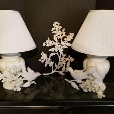 https://ctbids.com/#!/description/share/697649 Two ceramic lamps, 23
