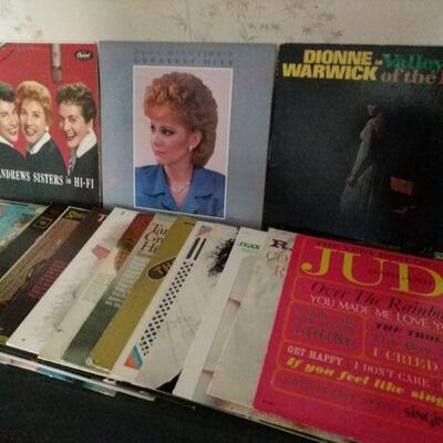 https://ctbids.com/#!/description/share/697727 Mystery lot of vinyl records. Includes Judy Garland, Dionne Warwick and more.

 