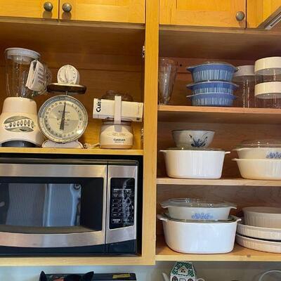 GE Microwave - Corningware Pyrex