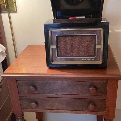 19th C. Antique American Walnut Bedside Table