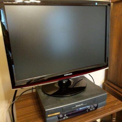 https://ctbids.com/#!/description/share/700521 Samsung 25â€ HDTV and Sanyo VCR with remotes.
