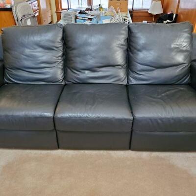 https://ctbids.com/#!/description/share/700591 Beautiful Natuzzi Black Leather reclining sofa imported from Italy.
Measurements:...