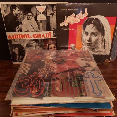 https://ctbids.com/#!/description/share/700513 Large collection of Indian vinyl records.
