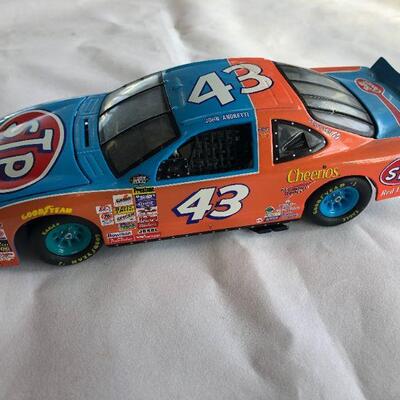 NASCAR 1:24 Die Cast Car