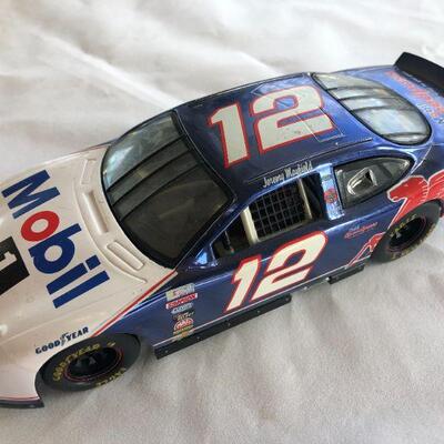 NASCAR 1:24 Die Cast Car