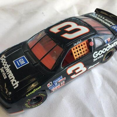 NASCAR 1:24 Die Cast Car
