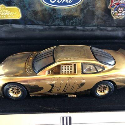 NASCAR 1:24 Die Cast Car