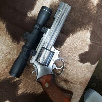 Smith & Wesson 357 Mag model 686