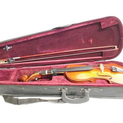 #7192 • Violin With Case
LIVE IN 11d 20h 54min
