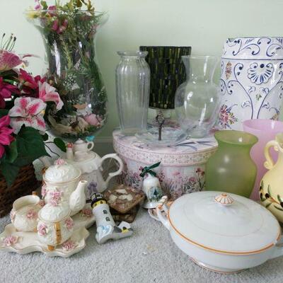 https://ctbids.com/#!/description/share/709592 So many pretty items in this lot. Includes an adorable teapot and tea set, vases, hat box...