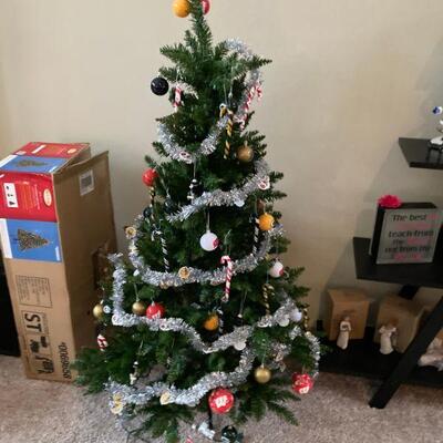Packers & Brewers Christmas tree
