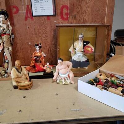 #3026 • Asian Dolls, Asian Figurines, Wooden Sculptures