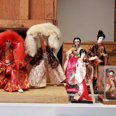 2056	
Asian Dolls
Asian Dolls