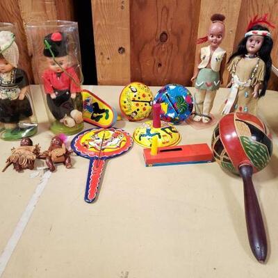 
#3016 • Vintage Toys, Dolls, Noise Makers, Maraca,