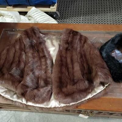 2064	
Fur Wrap, Fur Head Band
Fur Wrap, Fur Head Band
