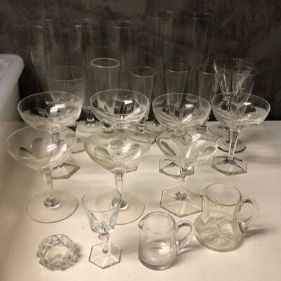 https://www.ebay.com/itm/124545794039	BA5101 Box Lot of Crystal and Glass Stemware Local Pickup		Auction

