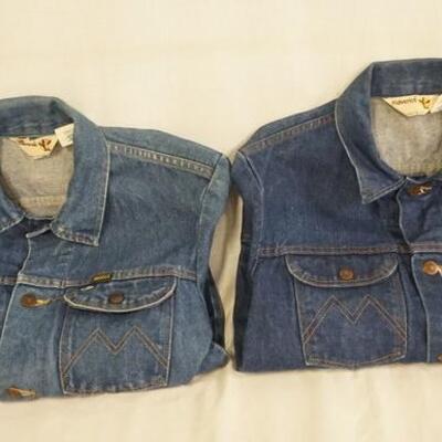 1043	LOT OF TWO VINTAGE MAVERICK DENIM JACKETS, BOTH ARE MARKED MADE IN USA & BOTH ARE SIZE 38 
