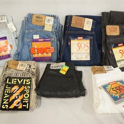 1057	LOT OF SEVEN PAIRS OF VINTAGE LEVIS JEANS NEW W/ TAGS all ARE YOUTH SIZES. FOUR ARE SIZE 12, TWO ARE SIZE 9 & ONE IS SIZE 8 
