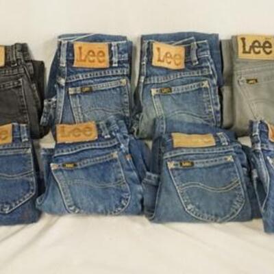 1019	LOT OF TWELVE PAIRS OF VINTAGE LEE JEANS ALL ARE YOUTH SIZE 8. ONE PAIR OF JEANS MARKED MADE IN COSTA RICA, THE REST ARE MARKED MADE...