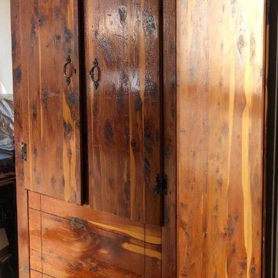 KPT013-Wooden 2-Door Armoire 