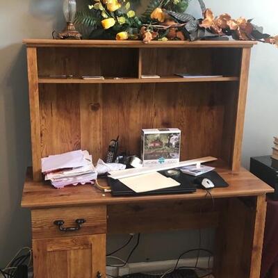 DESK- STUDENT OR WORK FROM HOME- $75
