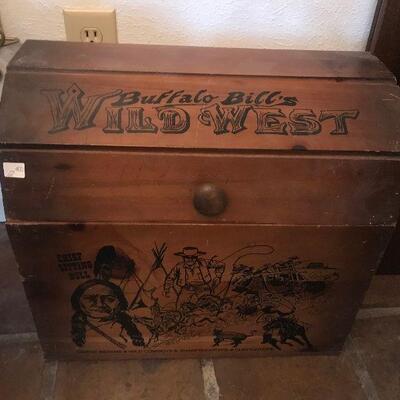 Vintage Wild West Buffalo Bills Chest