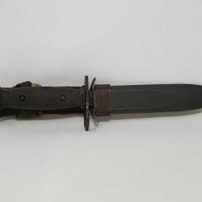 #1720 â€¢ 7 Inch Bayonet With Sheath