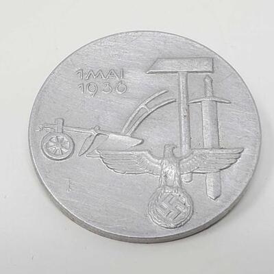 #1546 â€¢ 1936 German May Day Pin