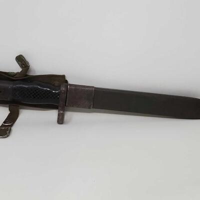 #1734 â€¢ 9 Inch Bayonet With Sheath