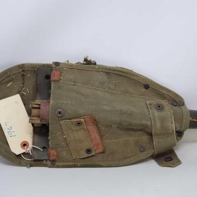 #1760 â€¢ 1967 U.S. Military Shovel