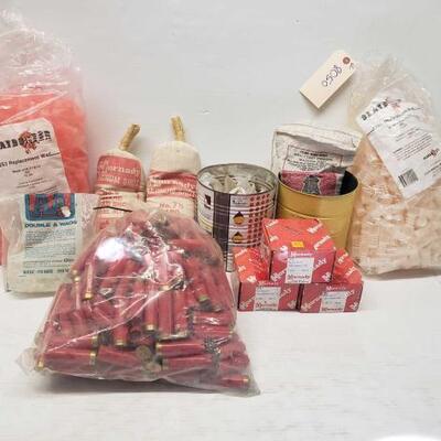 #8050 â€¢ 12 Guage Wads, Shells, Bird Shot Pellets, And Buck Shot Pellets