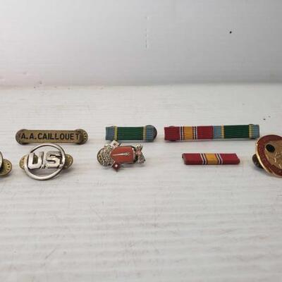 #8040 â€¢ Military Ribbons, Enlisted Collar Insignias, And More